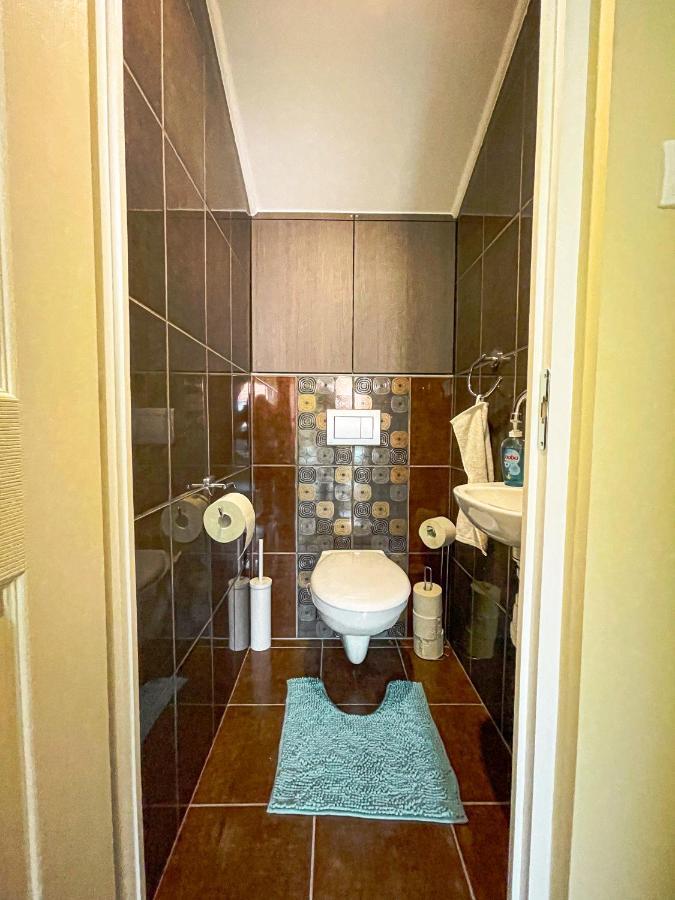 Pine&Chill2 Apartments Balatonalmadi Luaran gambar