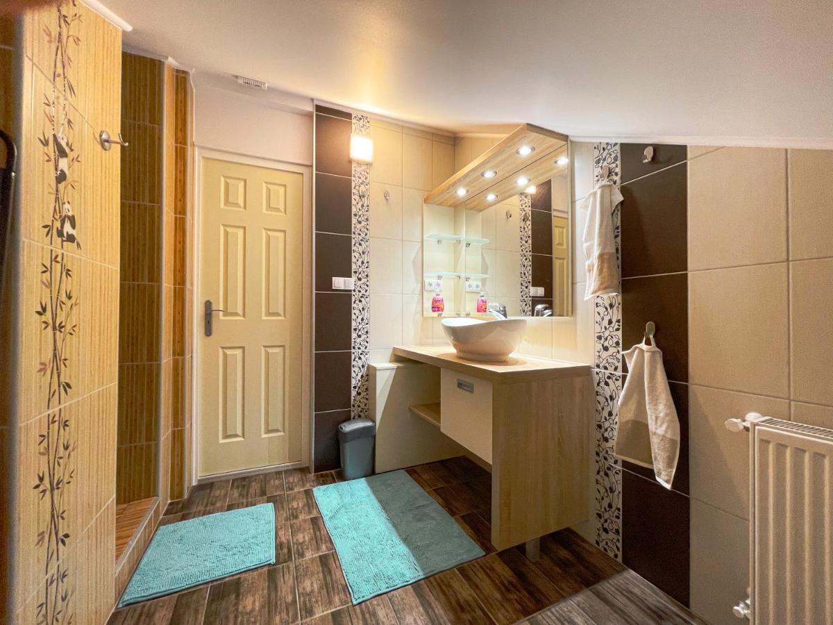 Pine&Chill2 Apartments Balatonalmadi Luaran gambar